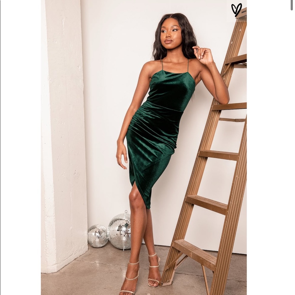 Lulus green velvet dress
